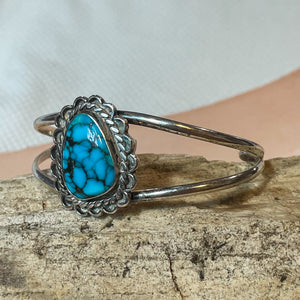 Vintage Native American Single Stone Turquoise Bracelet